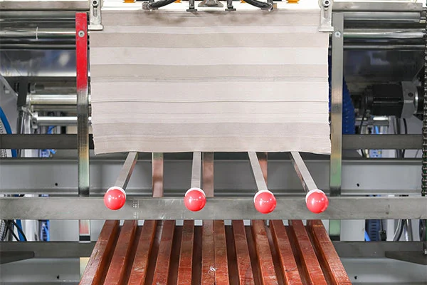 Co sprawia, że ​​inteligentne laminowanie jest bardziej zrównoważonym wyborem w zakresie wykańczania druku?